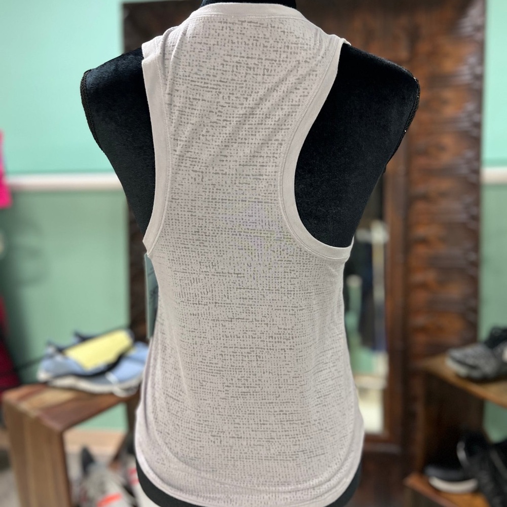 Lululemon Tank - Picture 2 of 3